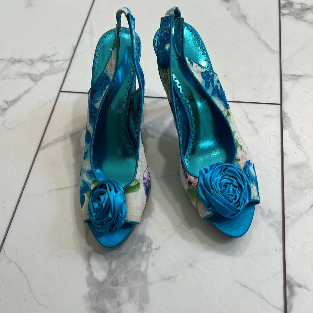 Rampage Blue and White Heels with Floral Embellishment